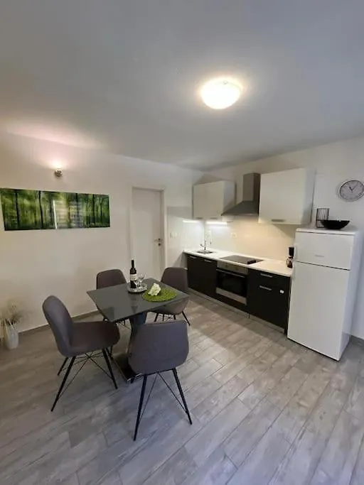Baystay Kastela Apartment