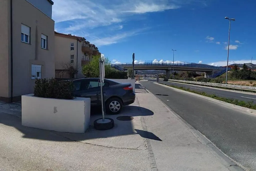 Baystay Kastela 0*,  Croatia